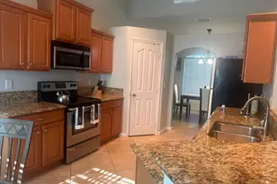 585 SW Undallo Rd, Port Saint Lucie, FL 34953 - Photo 6