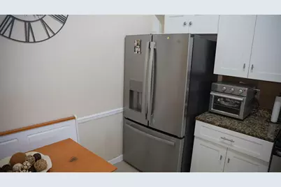 201 Maplewood Drive #201, Greenacres, FL 33415 - Photo 4