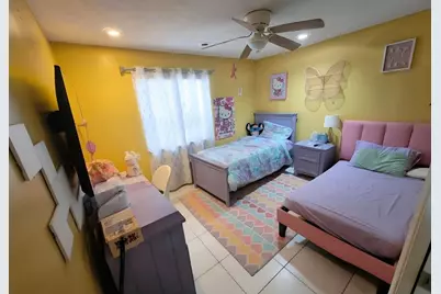 7620 NW 38th Court, Sunrise, FL 33351 - Photo 10