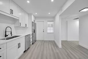 3050 N Palm Aire Dr, Pompano Beach, FL 33069 - Photo 4
