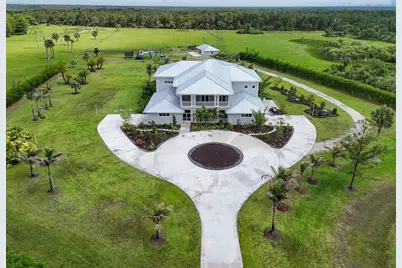2985 SW Trailside Path, Stuart, FL 34997 - Photo 2
