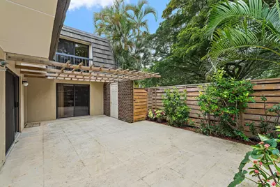 108 1st Terrace, Palm Beach Gardens, FL 33418 - Photo 10