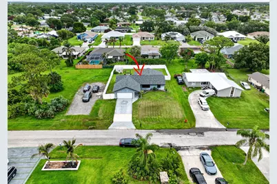 641 SE Streamlet Avenue, Port Saint Lucie, FL 34983 - Photo 4