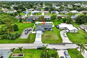 641 SE Streamlet Ave, Port Saint Lucie, FL 34983 - Photo 4