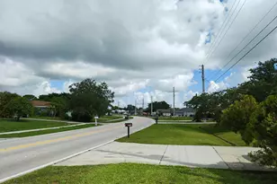 376 SW Tulip Blvd, Port Saint Lucie, FL 34953 - Photo 8