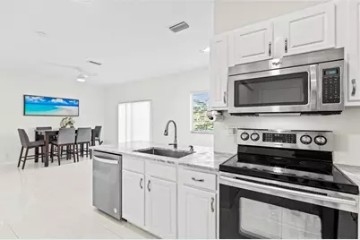 4722 Lago Vista Drive, Coconut Creek, FL 33073 - Photo 12
