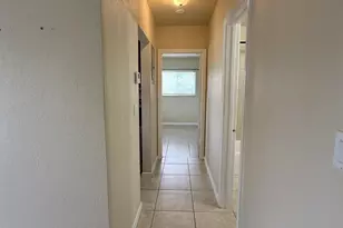 578 NE 20th St, Wilton Manors, FL 33305 - Photo 8