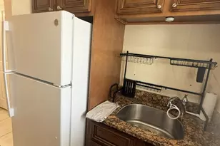 578 NE 20th St, Wilton Manors, FL 33305 - Photo 12