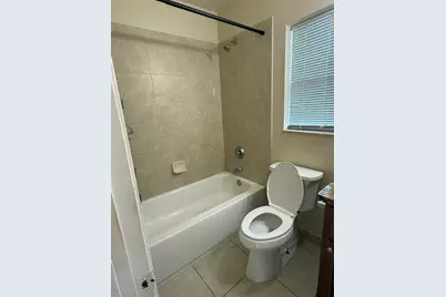 578 NE 20th Street #10e, Wilton Manors, FL 33305 - Photo 12