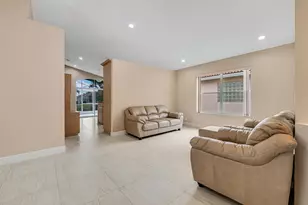 9529 Cherry Blossom Terrace, Boynton Beach, FL 33437 - Photo 2