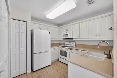 6549 Diamond Springs Terrace #2003, West Palm Beach, FL 33411 - Photo 10