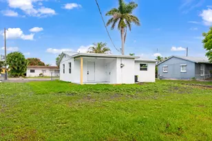 245 SW 11th Ave, South Bay, FL 33493 - Photo 4
