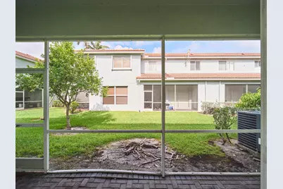 2052 Oakhurst Way, Riviera Beach, FL 33404 - Photo 20