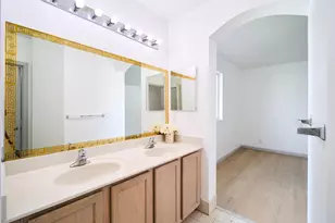 2052 Oakhurst Way, Riviera Beach, FL 33404 - Photo 16