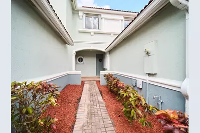 2052 Oakhurst Way, Riviera Beach, FL 33404 - Photo 24