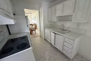 8105 NW 61st St, Tamarac, FL 33321 - Photo 8