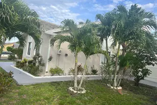 5765 Strawberry Lakes Cir, Lake Worth, FL 33463 - Photo 1