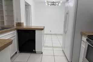 7315 NW 57th Pl, Tamarac, FL 33321 - Photo 12