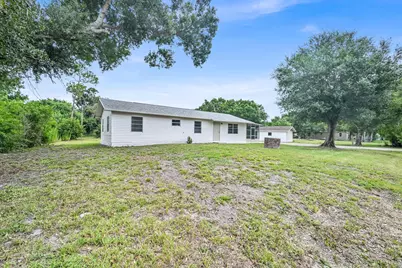 833 NW 34th Street, Okeechobee, FL 34972 - Photo 2