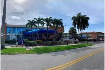 26 Diplomat Parkway, Hallandale, FL 33009 - Photo 2