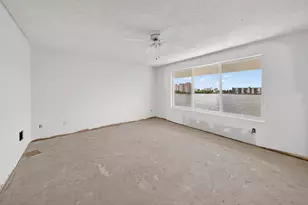 1100 NE 191st St, Miami, FL 33179 - Photo 22