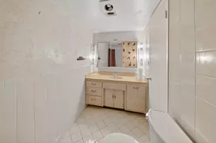 1100 NE 191st St, Miami, FL 33179 - Photo 26