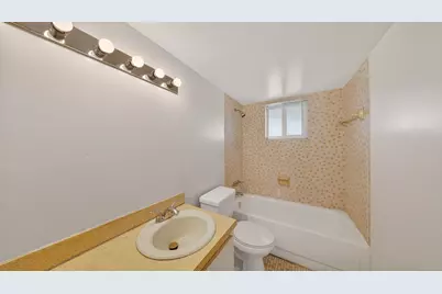 1100 NE 191st Street #44, Miami, FL 33179 - Photo 18