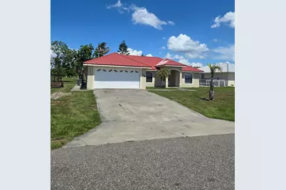 328 W Sugarland Circle, Clewiston, FL 33440 - Photo 2