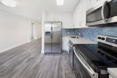 814 NE 8th Street, Hallandale Beach, FL 33009 - Photo 4