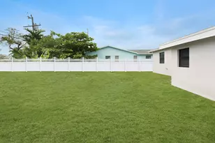 814 NE 8th St, Hallandale Beach, FL 33009 - Photo 16