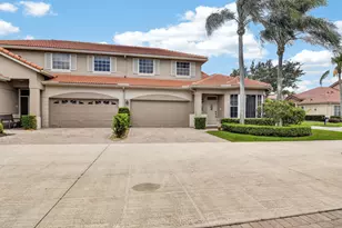 32 Monterey Pointe Dr, Palm Beach Gardens, FL 33418 - Photo 2
