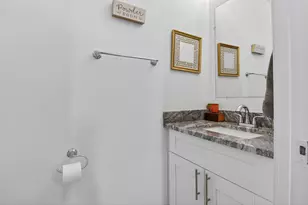 32 Monterey Pointe Dr, Palm Beach Gardens, FL 33418 - Photo 10