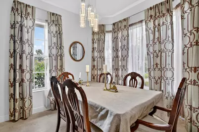 32 Monterey Pointe Drive, Palm Beach Gardens, FL 33418 - Photo 8
