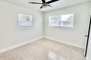 124 Abaco Dr, Palm Springs, FL 33461 - Photo 24