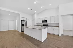 1267 SW Edinburgh Dr, Port Saint Lucie, FL 34953 - Photo 14