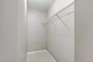 9360 Fontainebleau Blvd, Miami, FL 33172 - Photo 22