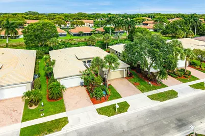 10760 Royal Caribbean Circle, Boynton Beach, FL 33437 - Photo 32