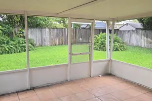 311 NE 42nd St, Oakland Park, FL 33334 - Photo 6