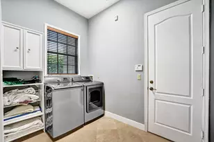 1400 NE 24th St, Wilton Manors, FL 33305 - Photo 14