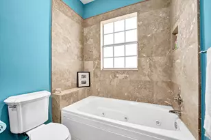 1400 NE 24th St, Wilton Manors, FL 33305 - Photo 20