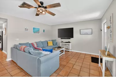 721 NE 8th Avenue, Boynton Beach, FL 33435 - Photo 4
