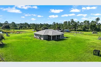 2872 Secretariat Drive, Labelle, FL 33935 - Photo 4