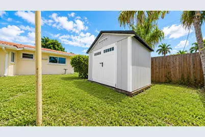 420 SE 4th Court, Pompano Beach, FL 33060 - Photo 38