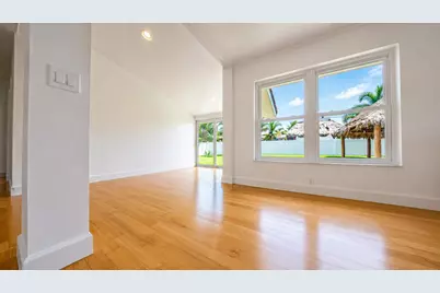 420 SE 4th Court, Pompano Beach, FL 33060 - Photo 16