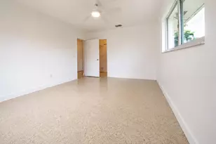 420 SE 4th Ct, Pompano Beach, FL 33060 - Photo 24