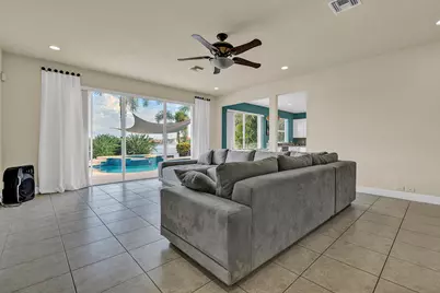 10290 NW 60th Place, Parkland, FL 33076 - Photo 18