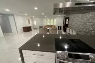 3205 NW 87th Ave, Coral Springs, FL 33071 - Photo 10