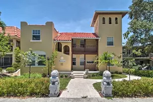 407 S Lakeside Dr, Lake Worth, FL 33460 - Photo 1