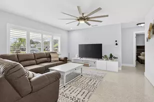 1123 SE 2nd Ave, Deerfield Beach, FL 33441 - Photo 28