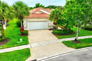 2752 Clipper Cir, West Palm Beach, FL 33411 - Photo 1